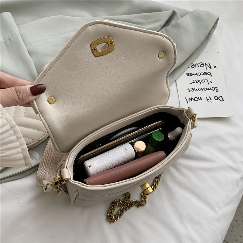 2 Piece Chain Embroidered Crossbody Bag
